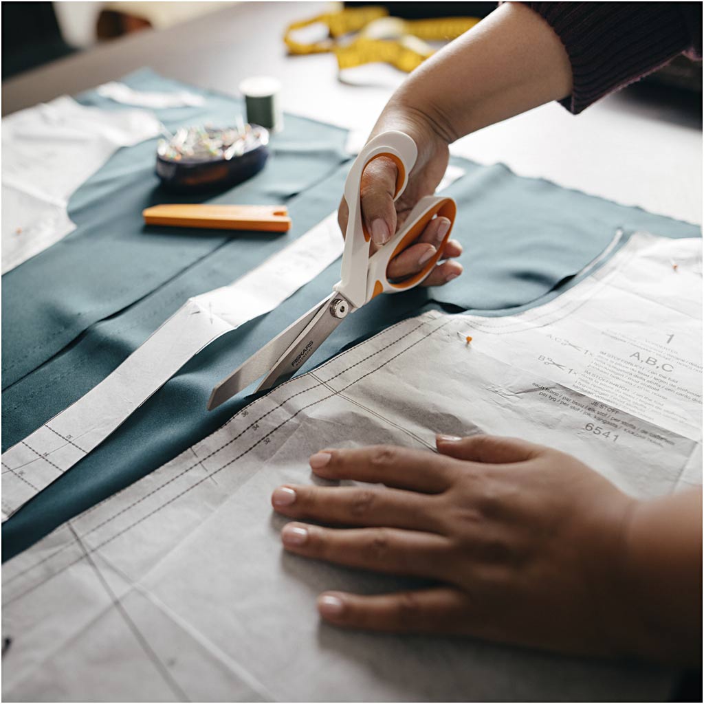 Fiskars Fabric RazorEdge Softgrip®, L: 23 cm