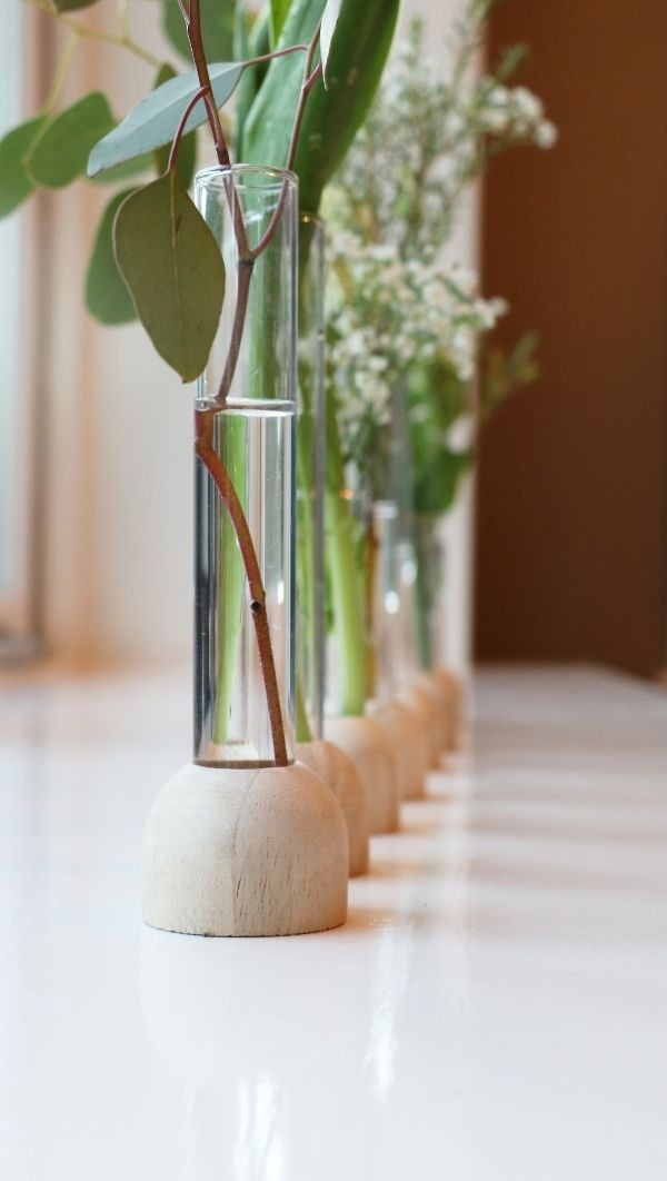 Houten basisvoet met reageerbuis Ø 2 cm en 15 cm hoog (1 pc) [IFS-29217]