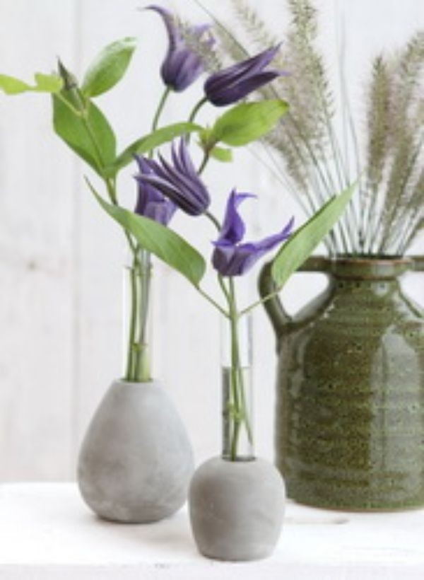 Cementsokkel met glazen reageerbuis Ø 6 cm en 15 cm hoog (1 pc) [IFS-29475]