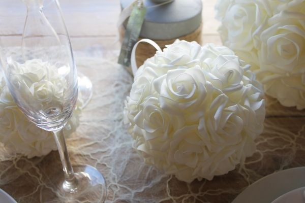 Deco "Rozenbal" Ø 15cm wit Schuim (1 stuks) [IFS-31212]