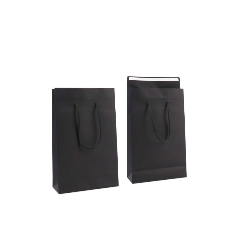 Papieren Draagtassen Zwart 20+8x32 cm met klep en plakstrip (100 stuks) [FP-DPK147]