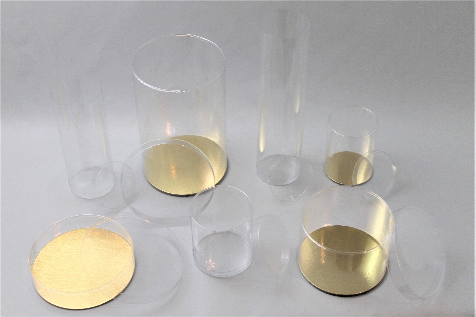 Plastic Koker Rond 8x8cm vaste Bodem Goud en los Deksel (25 stuks) [KJ-8X8KG]